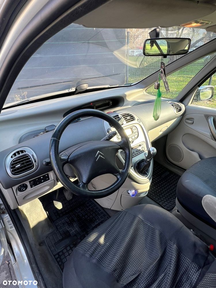Citroën Xsara Picasso 1.6 HDI Impress - 11
