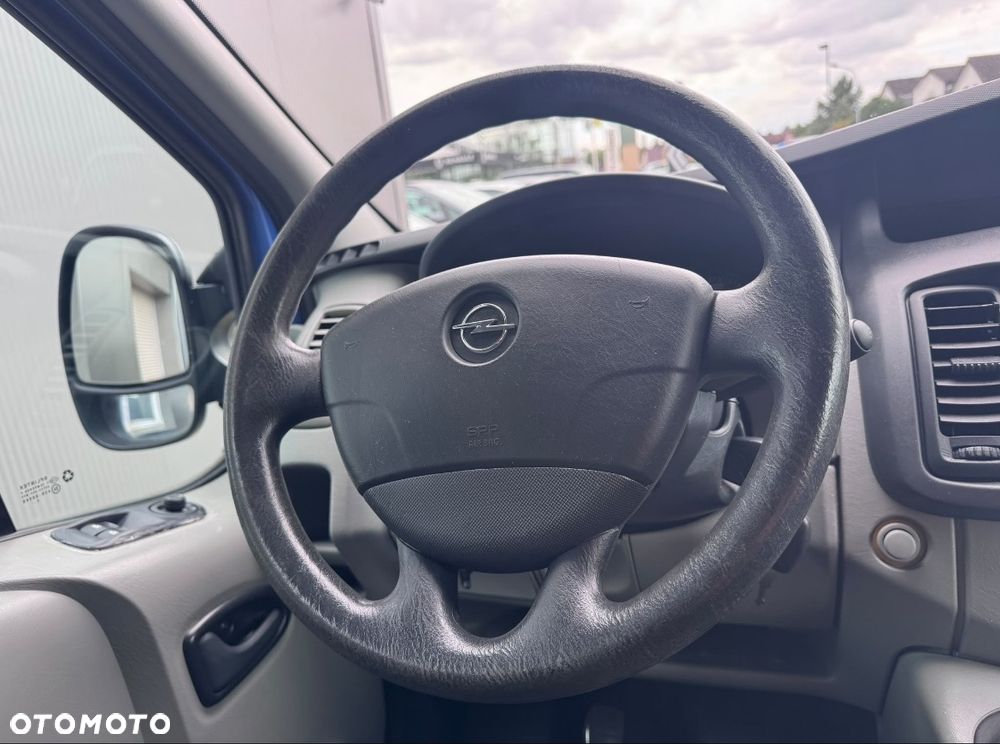 Opel Vivaro - 13