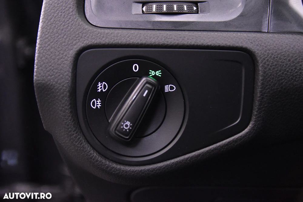 Volkswagen Golf - 14