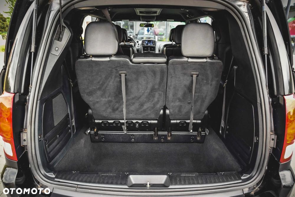 Dodge Grand Caravan 3.6 R/T - 37