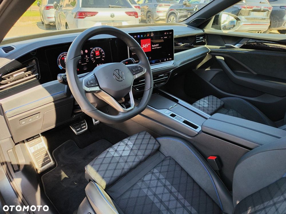 Volkswagen Passat - 14