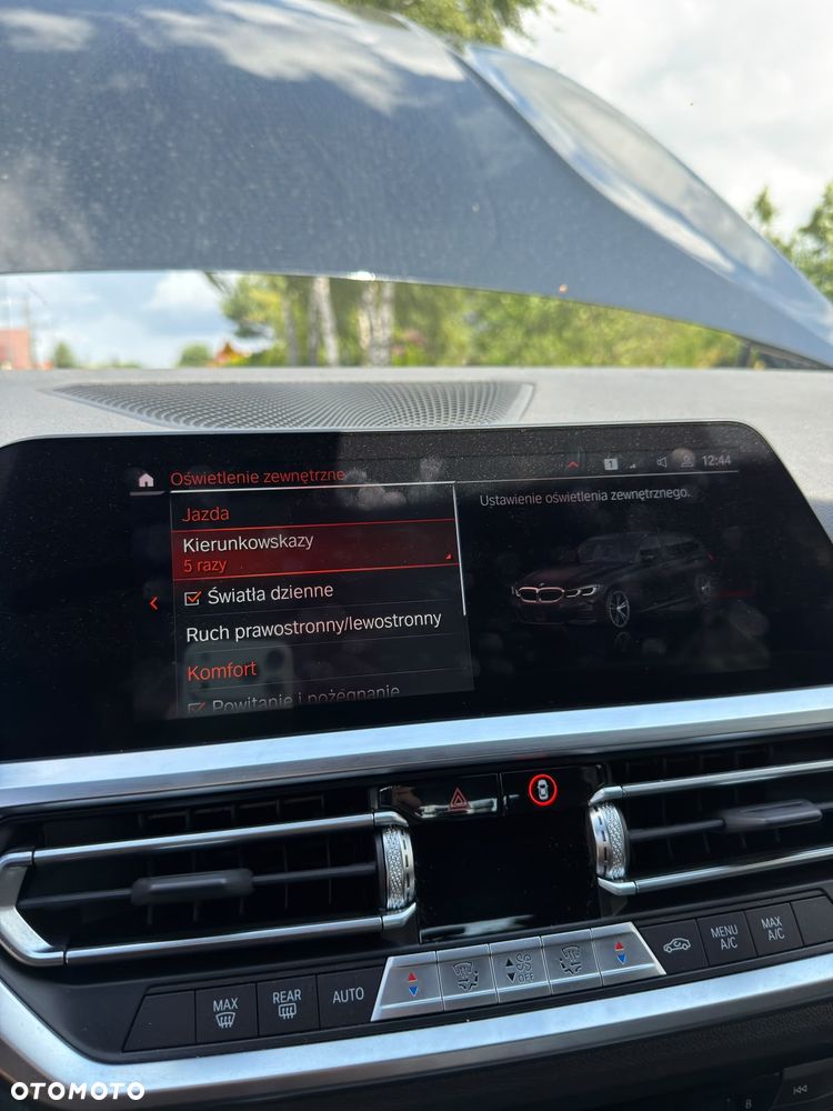 BMW Seria 3 318i M Sport - 23