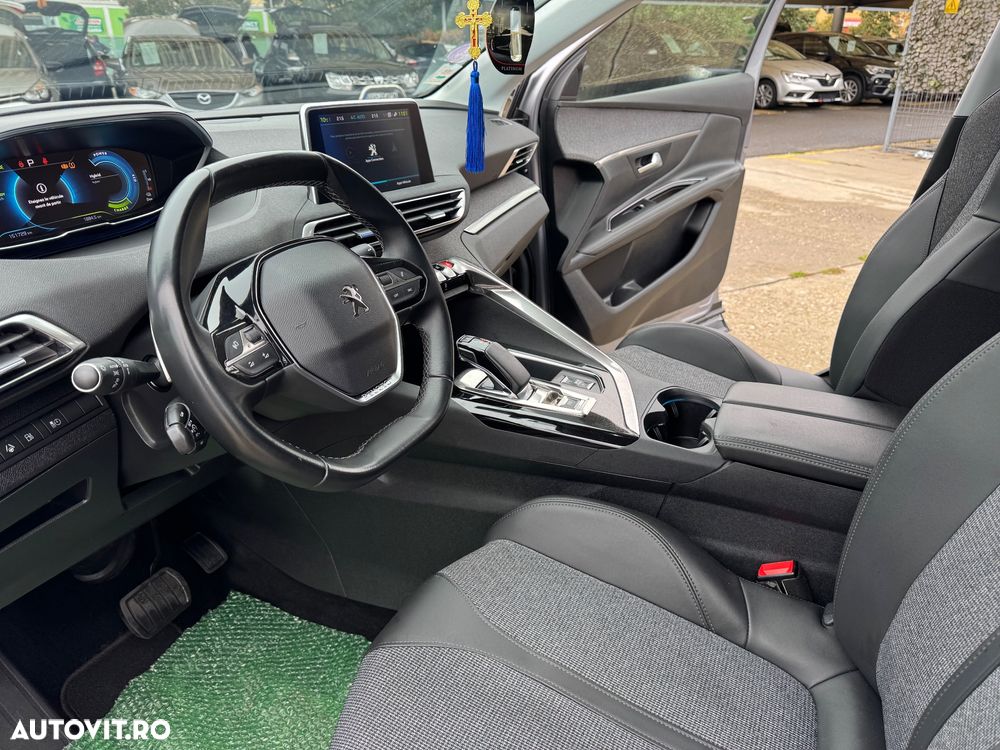 Peugeot 3008 Hybrid 225 e-EAT8 GT - 8