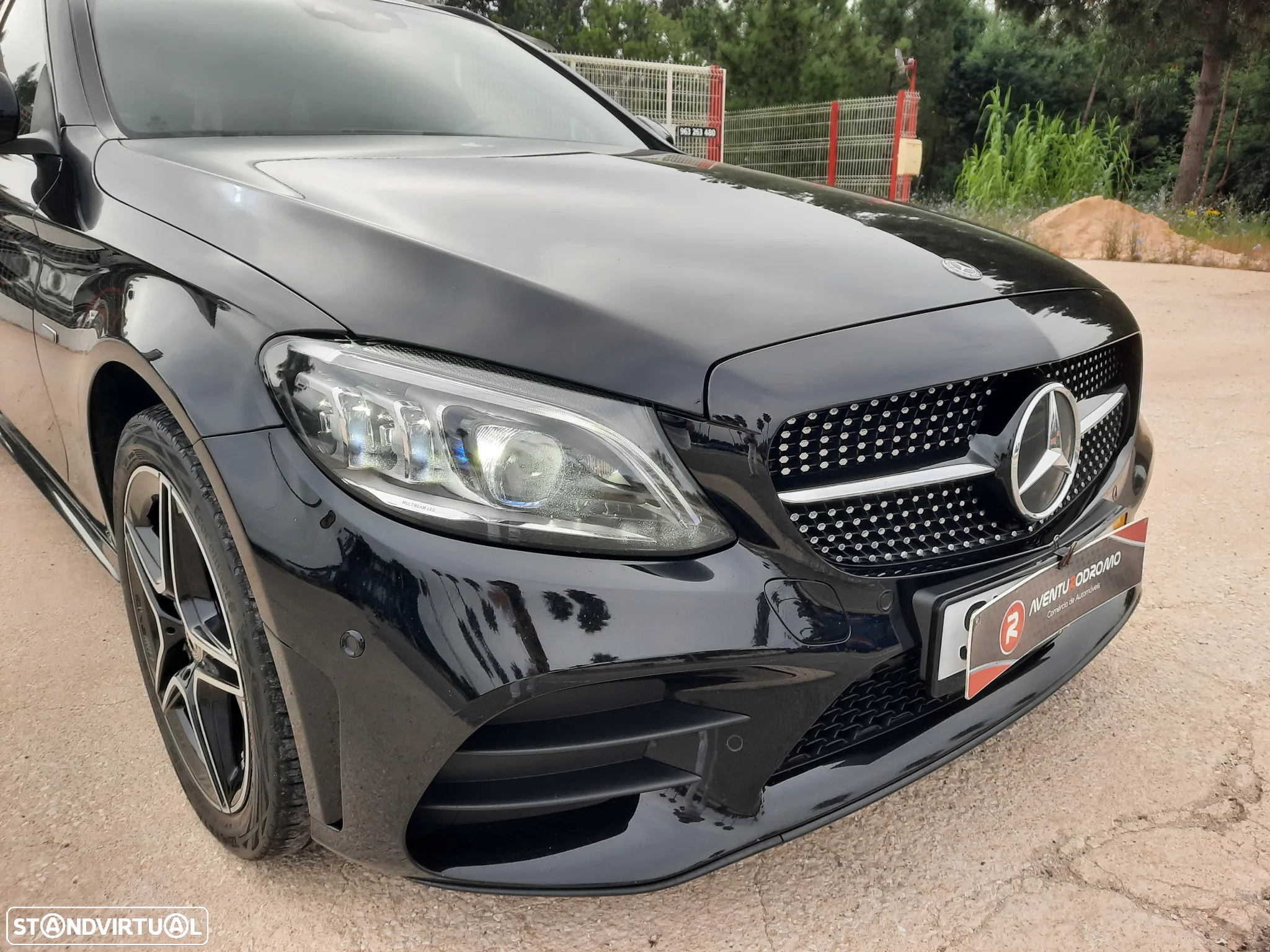 Mercedes-Benz C 300 e AMG Line - 23