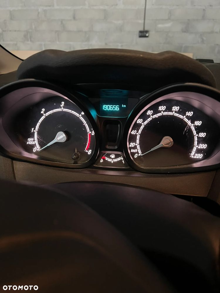 Ford Fiesta - 11
