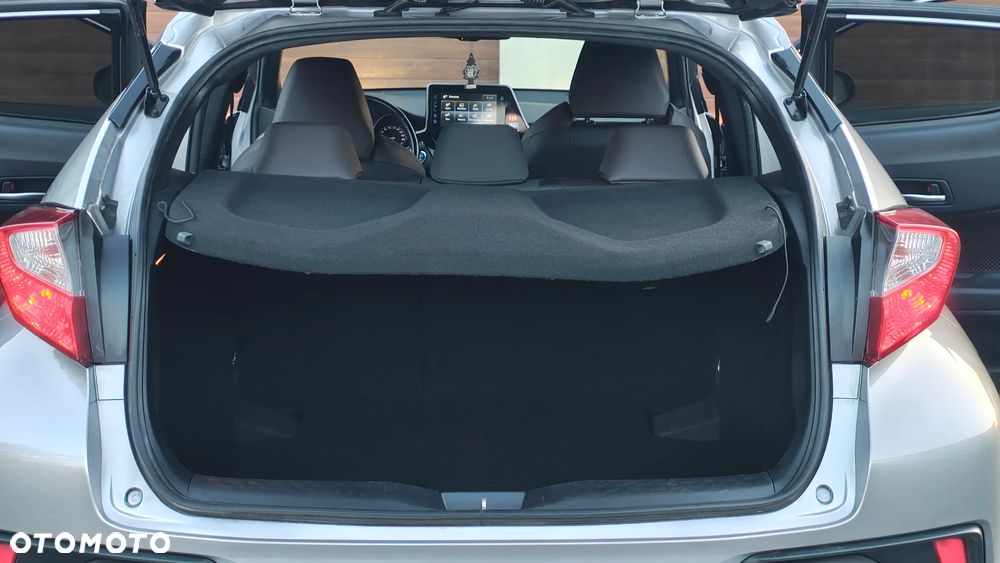 Toyota C-HR 1.8 Hybrid Executive - 19