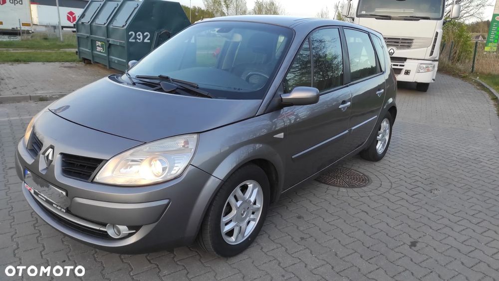 Renault Scenic 1.9 dCi FAP Conquest - 2