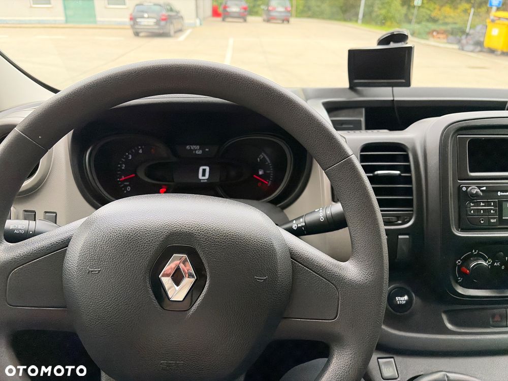 Renault Trafic - 14