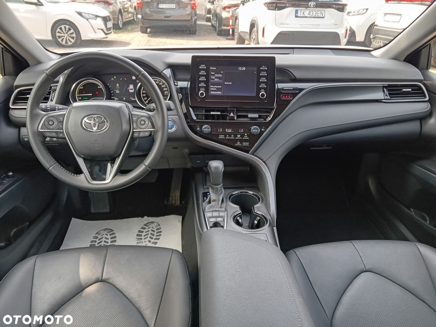 Toyota Camry - 6