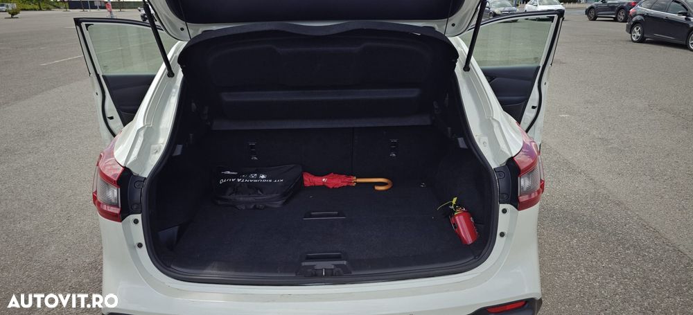 Nissan Qashqai 1.7 dCi Xtronic ALL-MODE 4x4i N-CONNECTA - 8