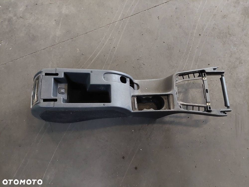 FOTELE KOMPLET LEWY PRAWY KANAPA TYŁ + BOCZKI SKODA SUPERB II SEDAN - 17