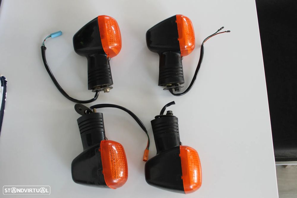 Piscas Honda CBR 900RR - 2