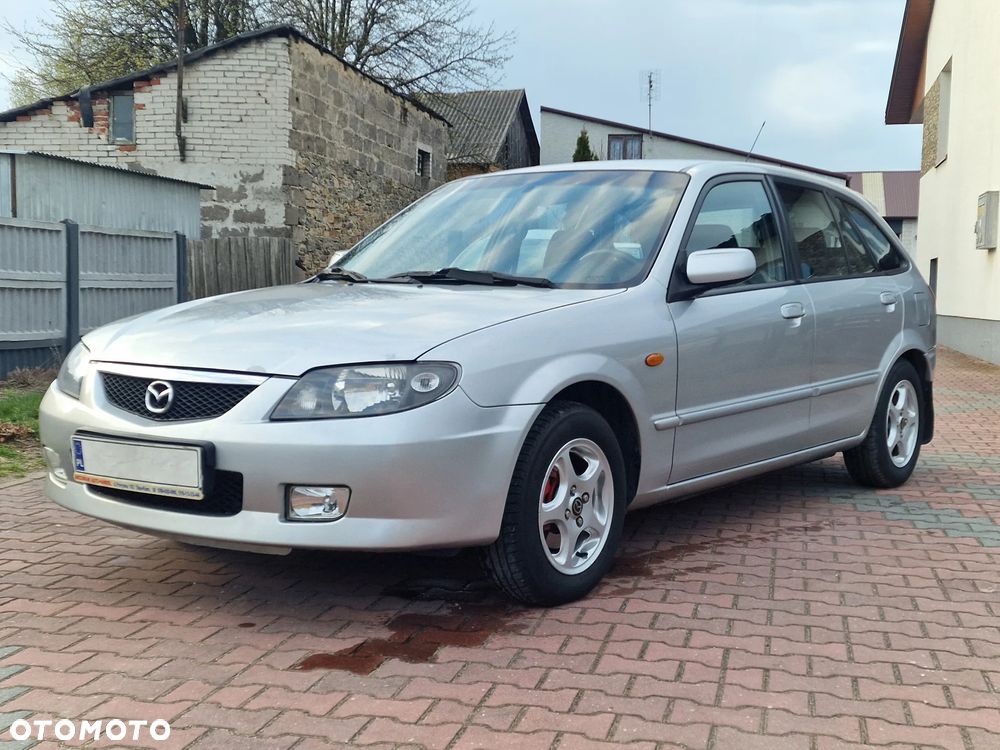 Mazda 323 - 1