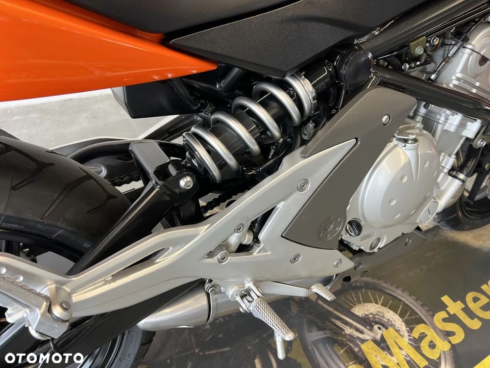 Kawasaki ER - 28