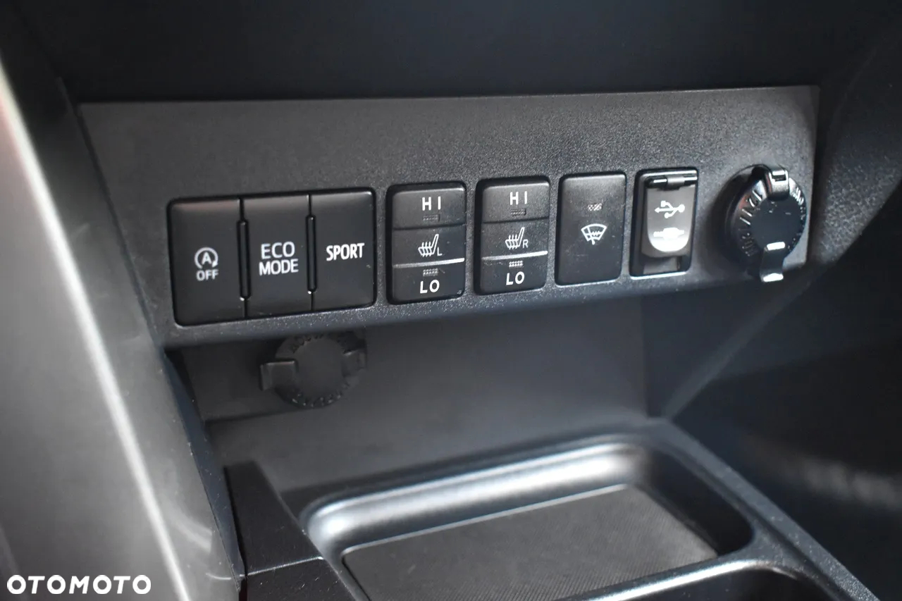 Toyota RAV4 - 26