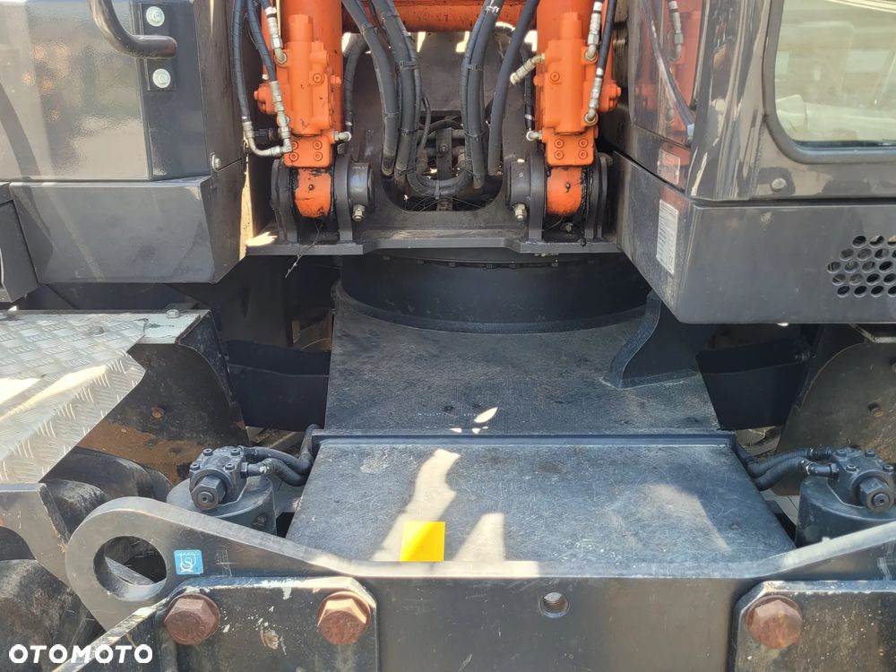 Hitachi ZX145W / ROTOTILT ze szczypcami / przyczepa / - 9