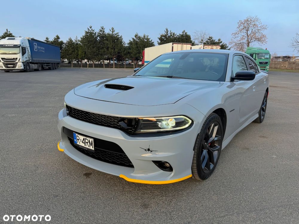 Dodge Charger 5.7 R/T - 2