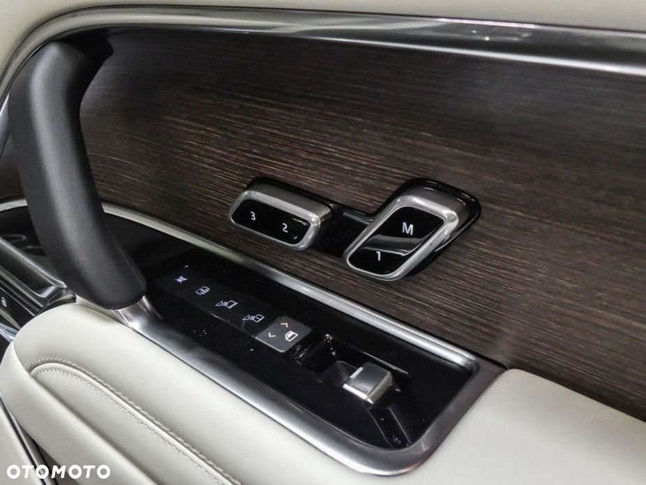 Land Rover Range Rover - 16