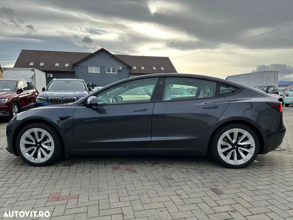 Tesla Model 3 - 13