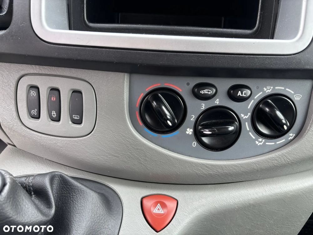 Renault Trafic FAP Combi L1H1 Authentique - 28