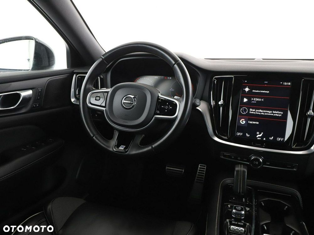 Volvo V60 T8 AWD Recharge Geartronic RDesign - 16