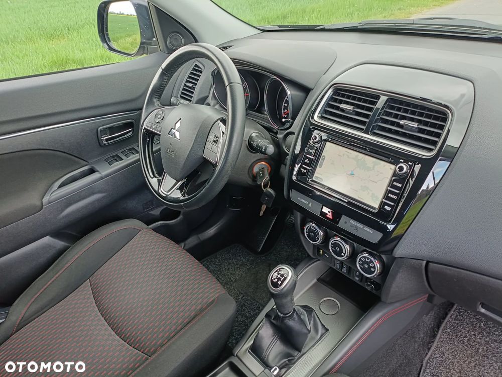 Mitsubishi ASX - 14