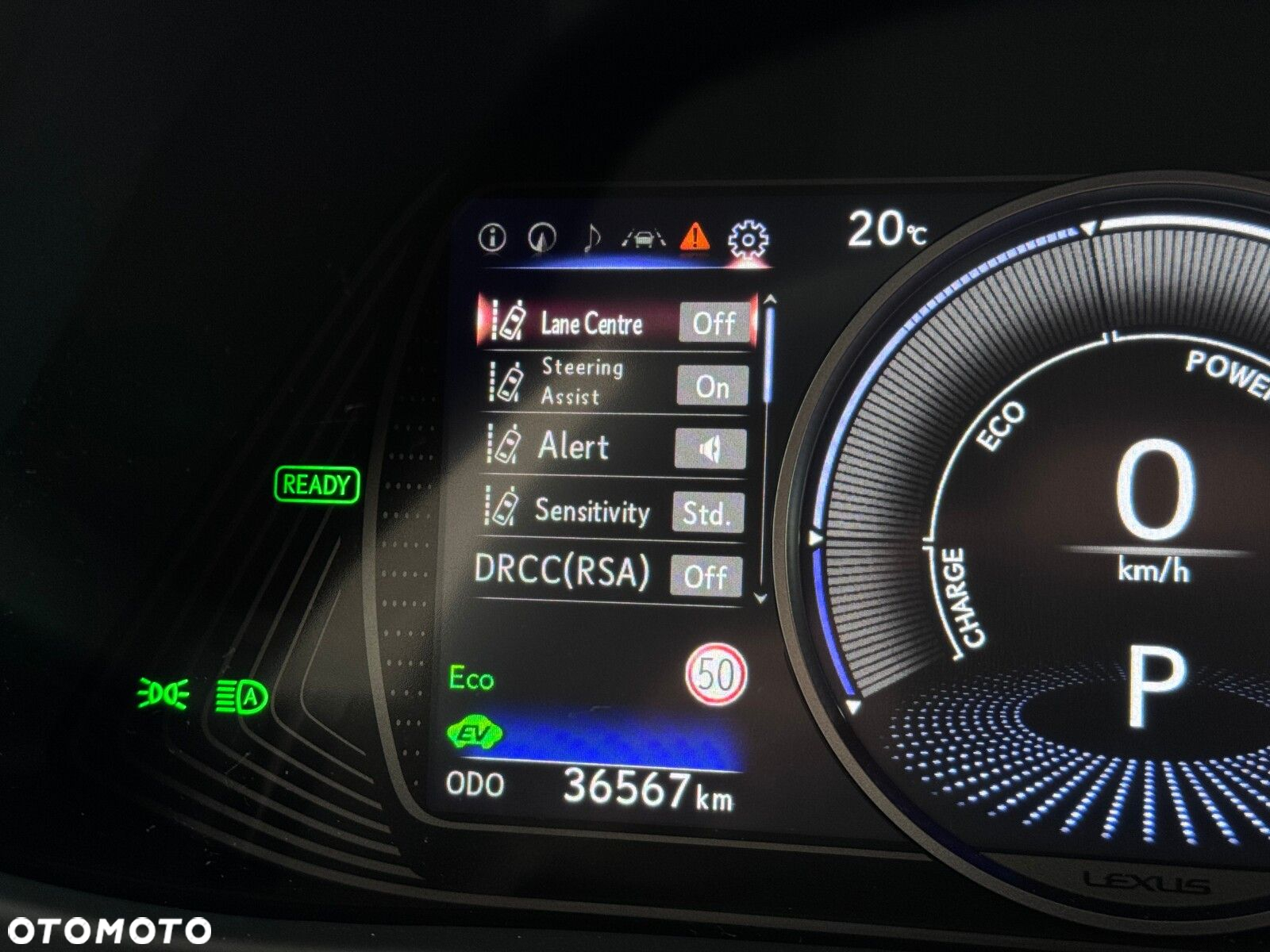 Lexus UX - 25