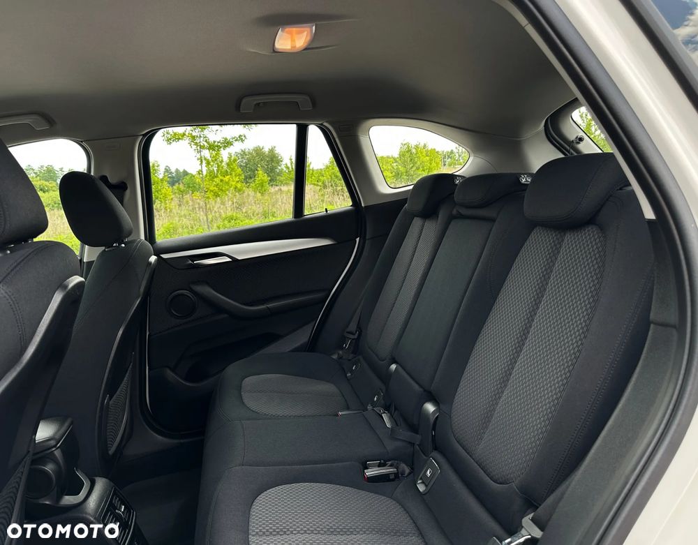 BMW X1 - 36