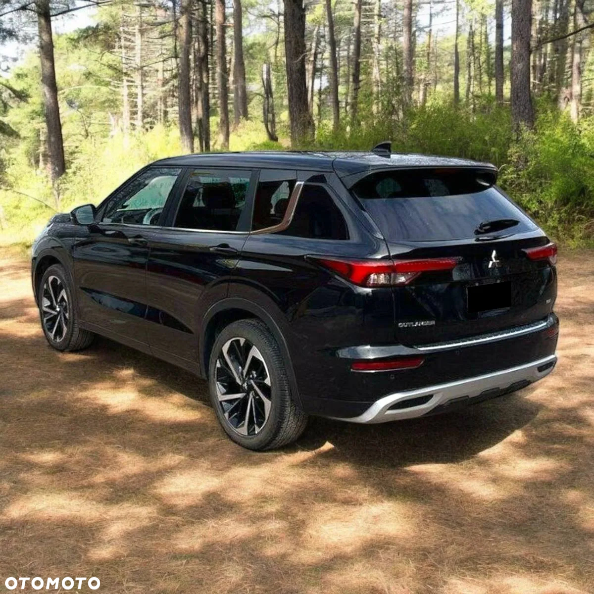 Mitsubishi Outlander - 8