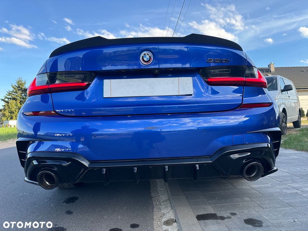 BMW Seria 3 330i M Sport - 29