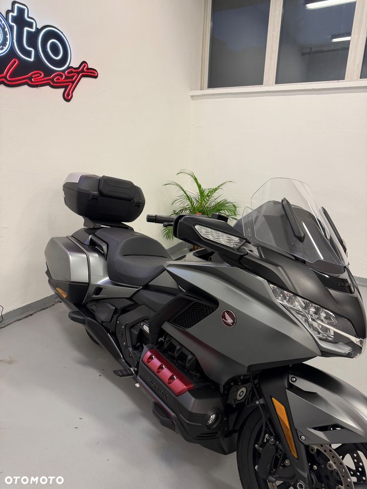 Honda GL - 4