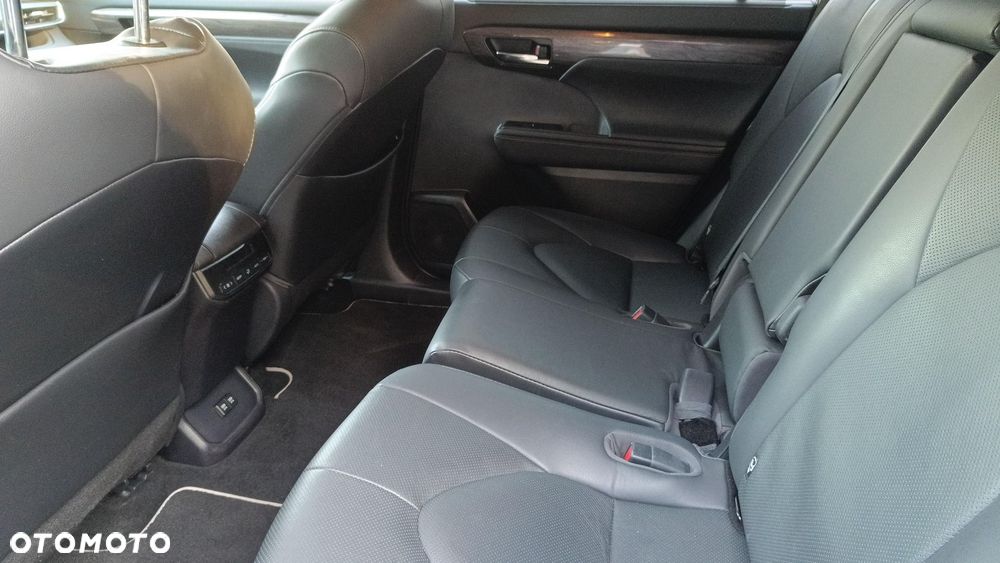 Toyota Highlander - 13