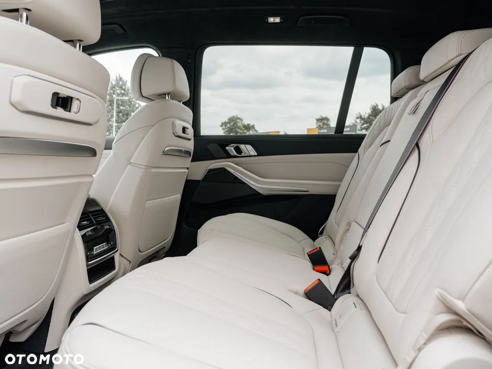 BMW X7 xDrive40d mHEV sport - 13