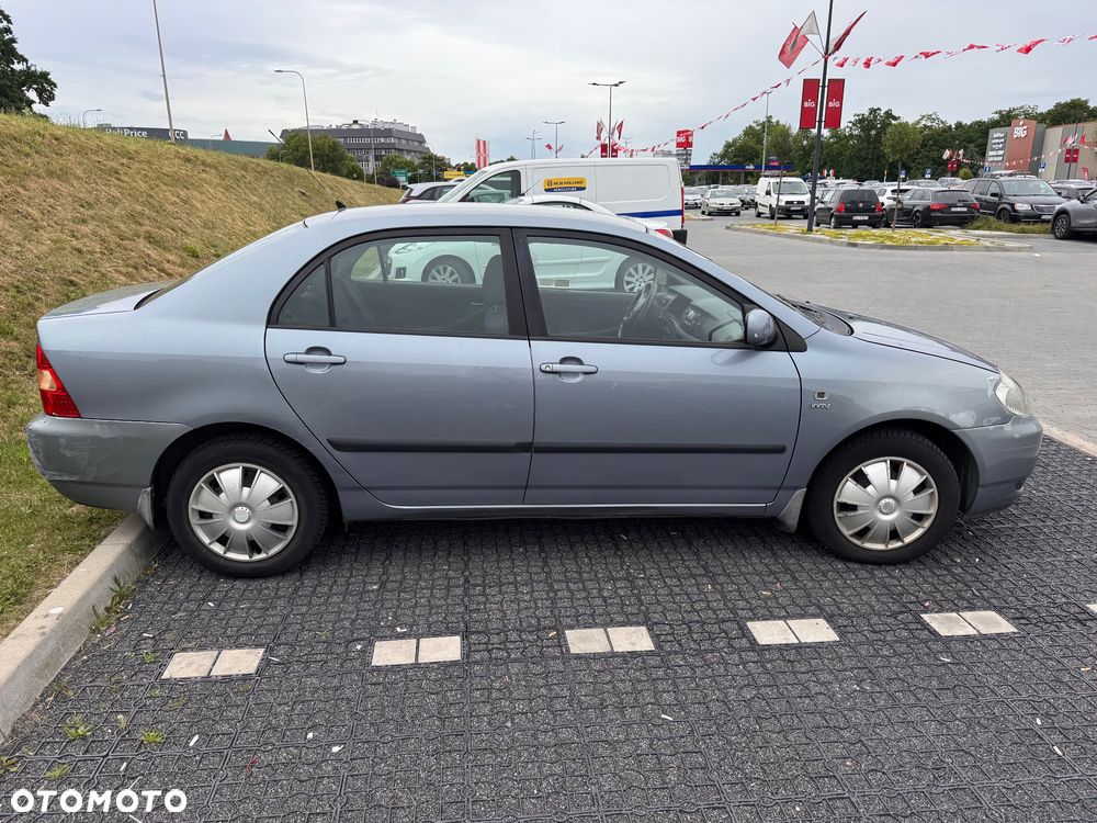 Toyota Corolla 1.4 VVT-i Base - 4