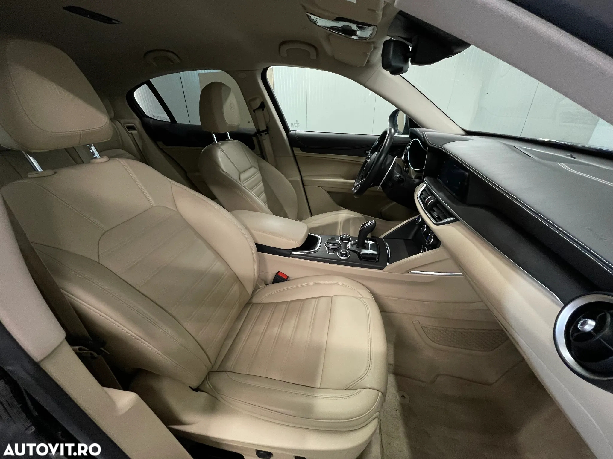 Alfa Romeo Stelvio 2.2 Diesel 16V AT8 Q4 Ti - 9