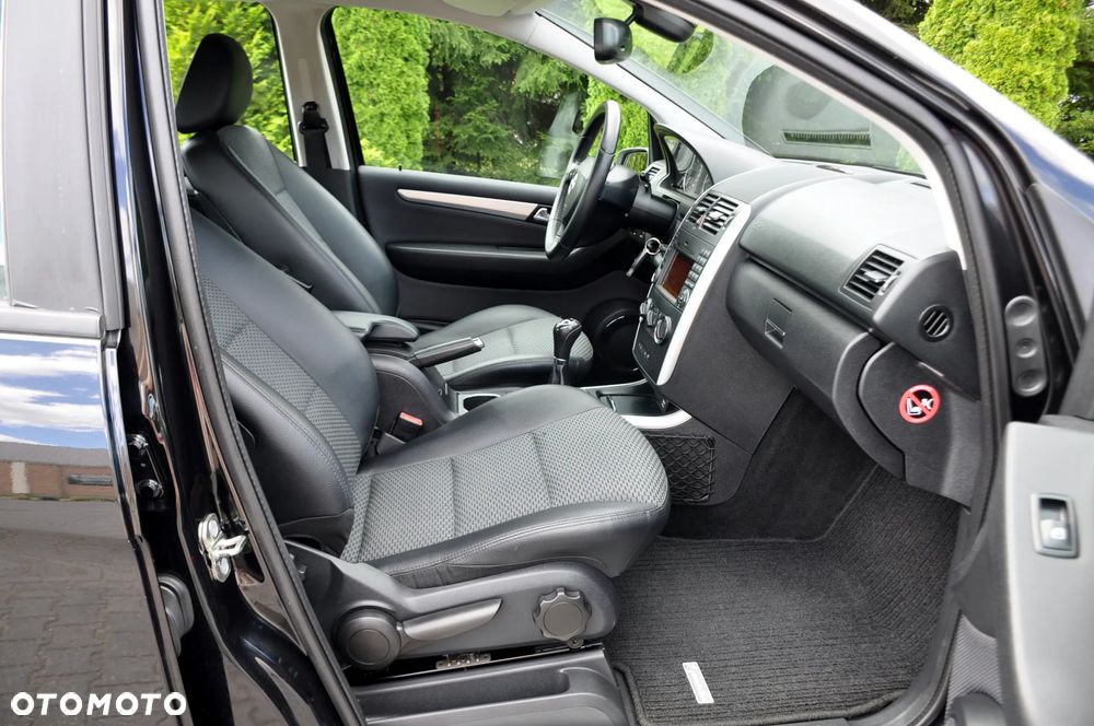Mercedes-Benz Klasa A 170 BlueEFFICIENCY Avantgarde - 17