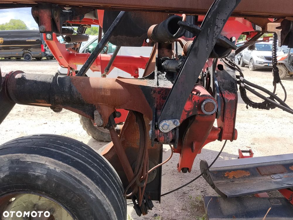 Kuhn Merge Maxx 760 - 8