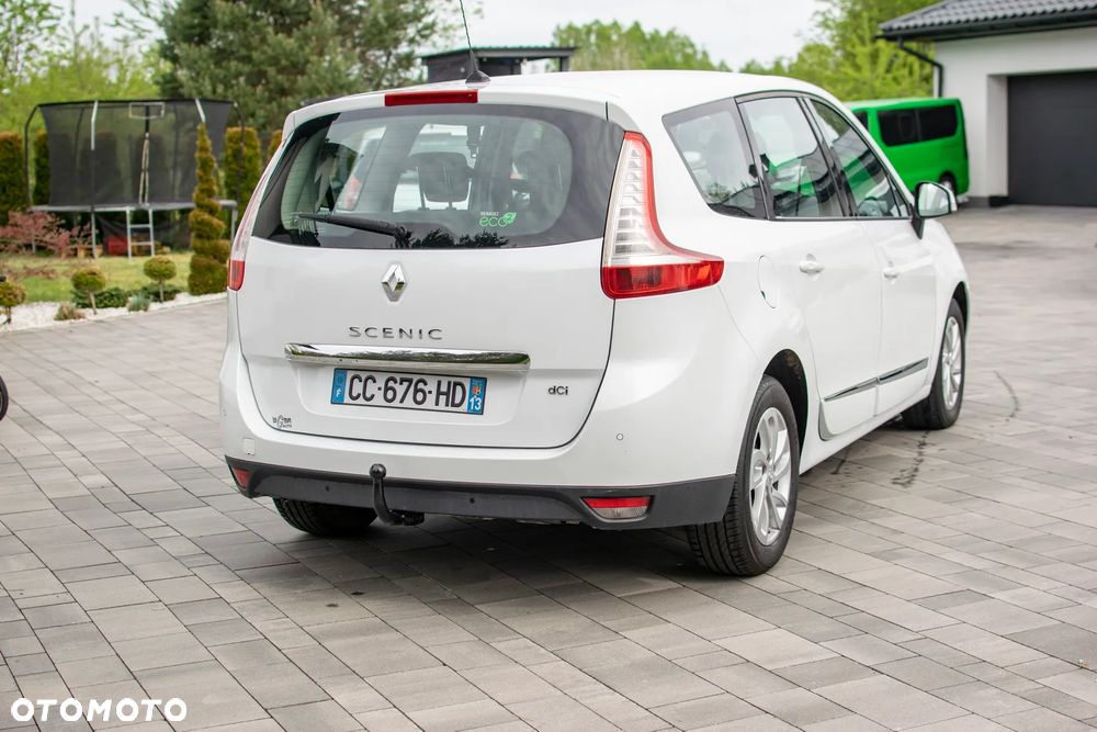 Renault Grand Scenic - 17