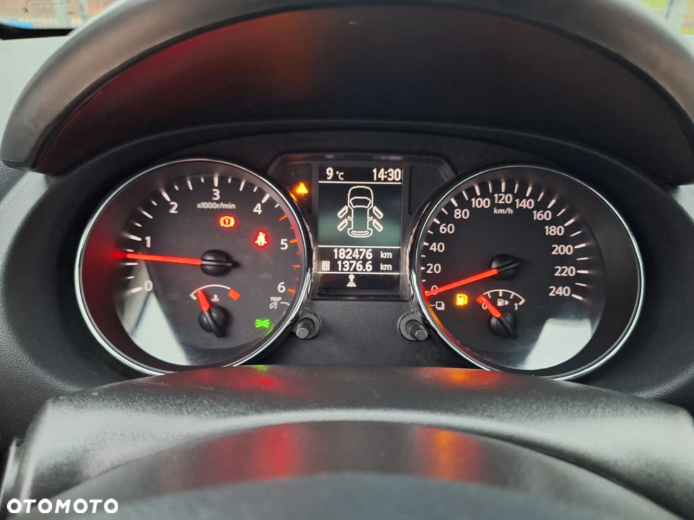 Nissan Qashqai 2.0 dCi Tekna Pack - 32