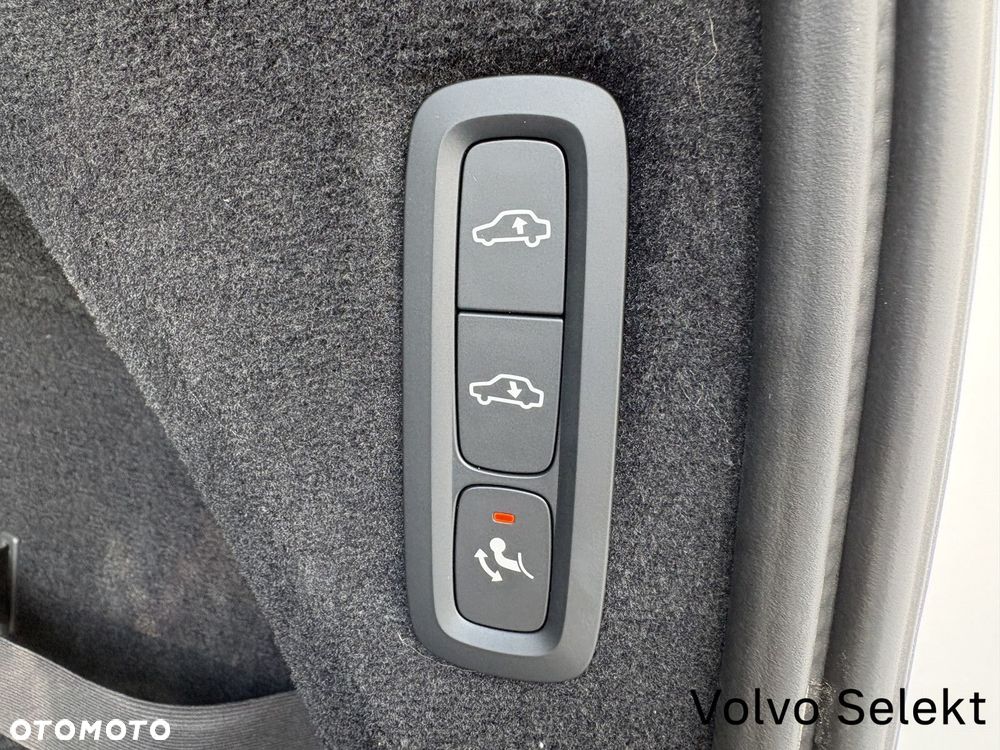 Volvo XC 90 - 31