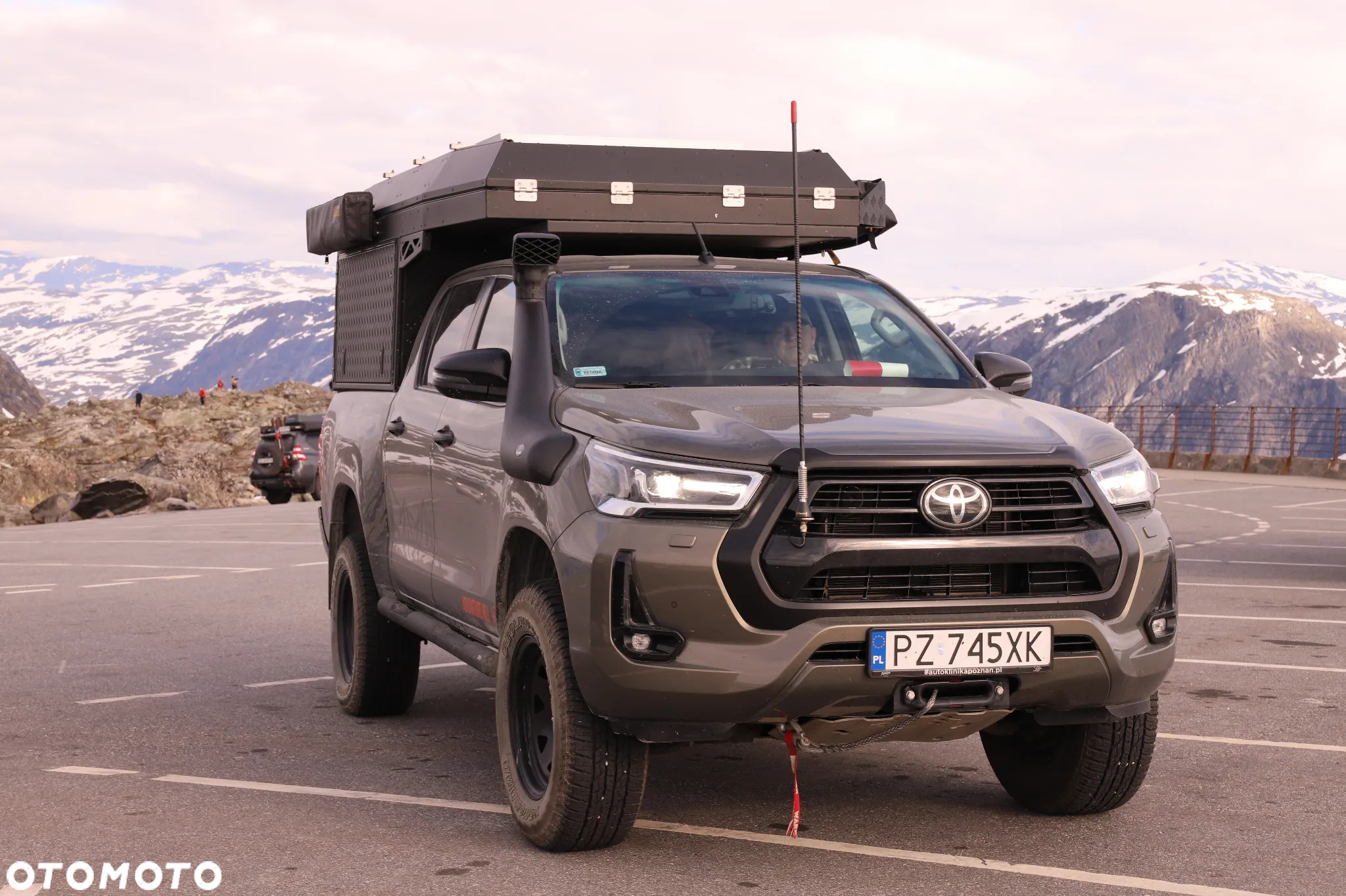 Toyota Hilux 2.8 D-4D Double Cab SR5+ 4x4 - 4