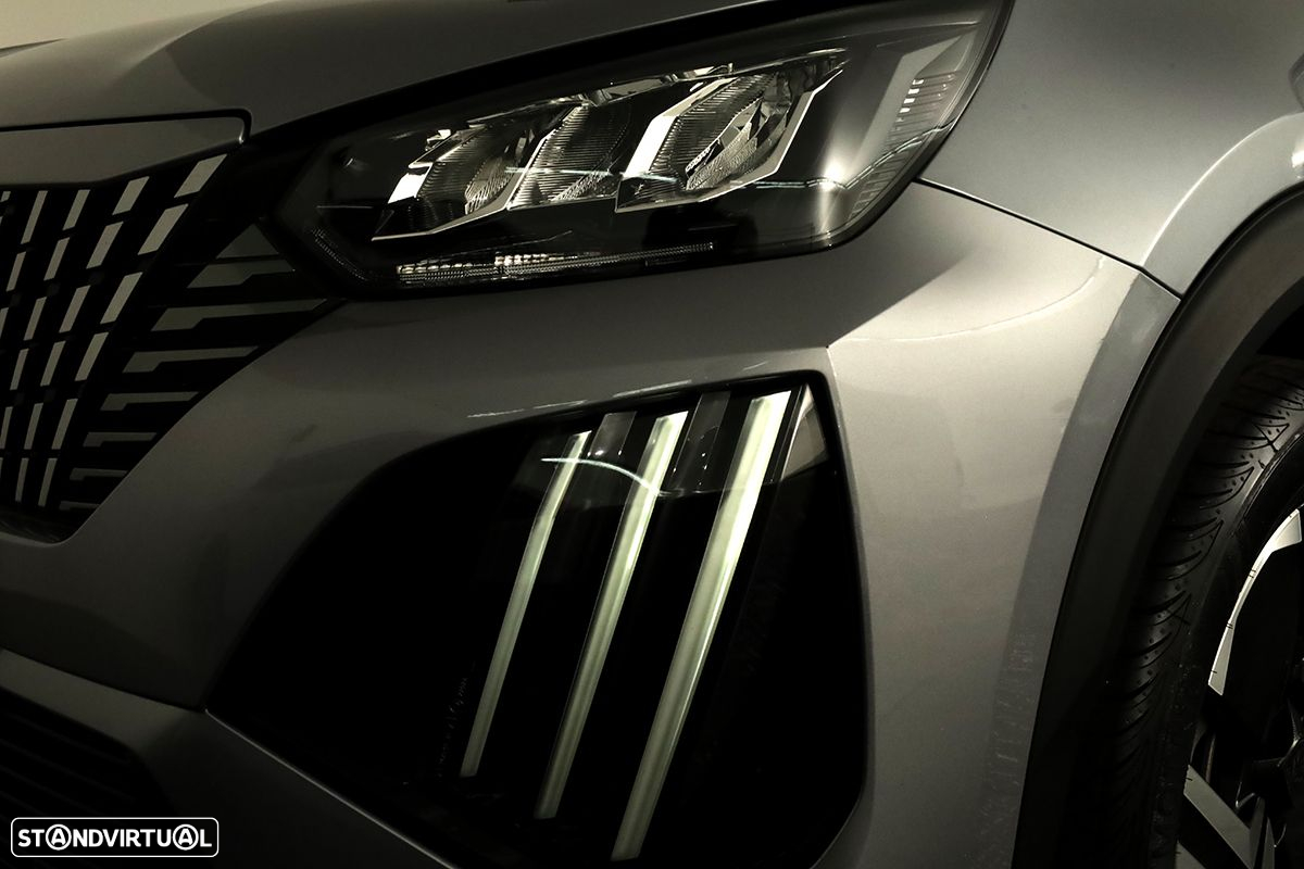 Peugeot 2008 1.2 PureTech Allure - 6