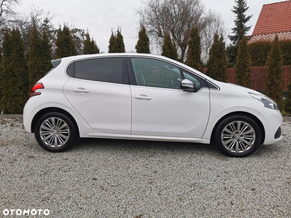 Peugeot 208 Blue-HDi 100 Stop&Start Style - 8