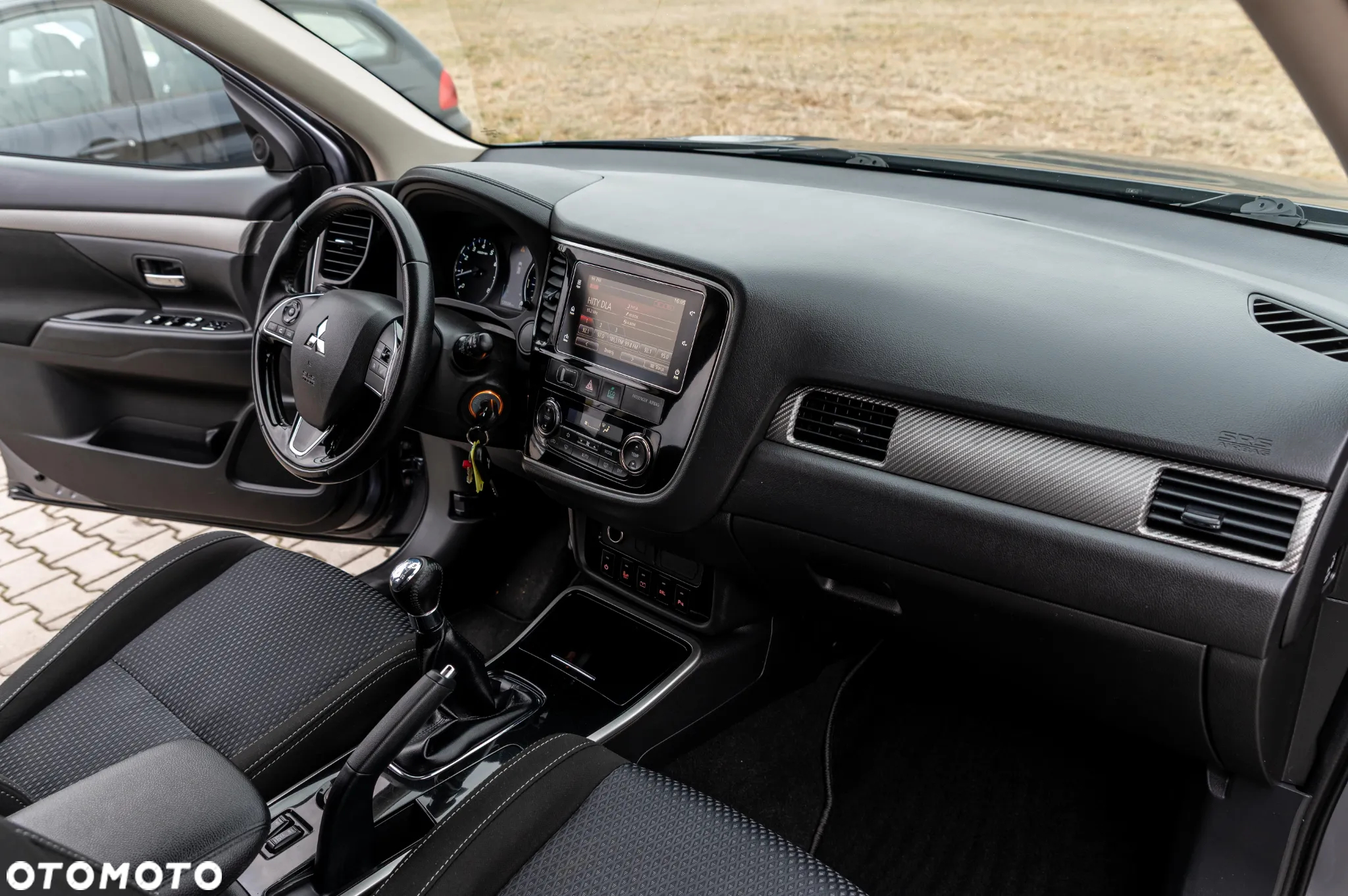 Mitsubishi Outlander 2.0 City Style 2WD - 24