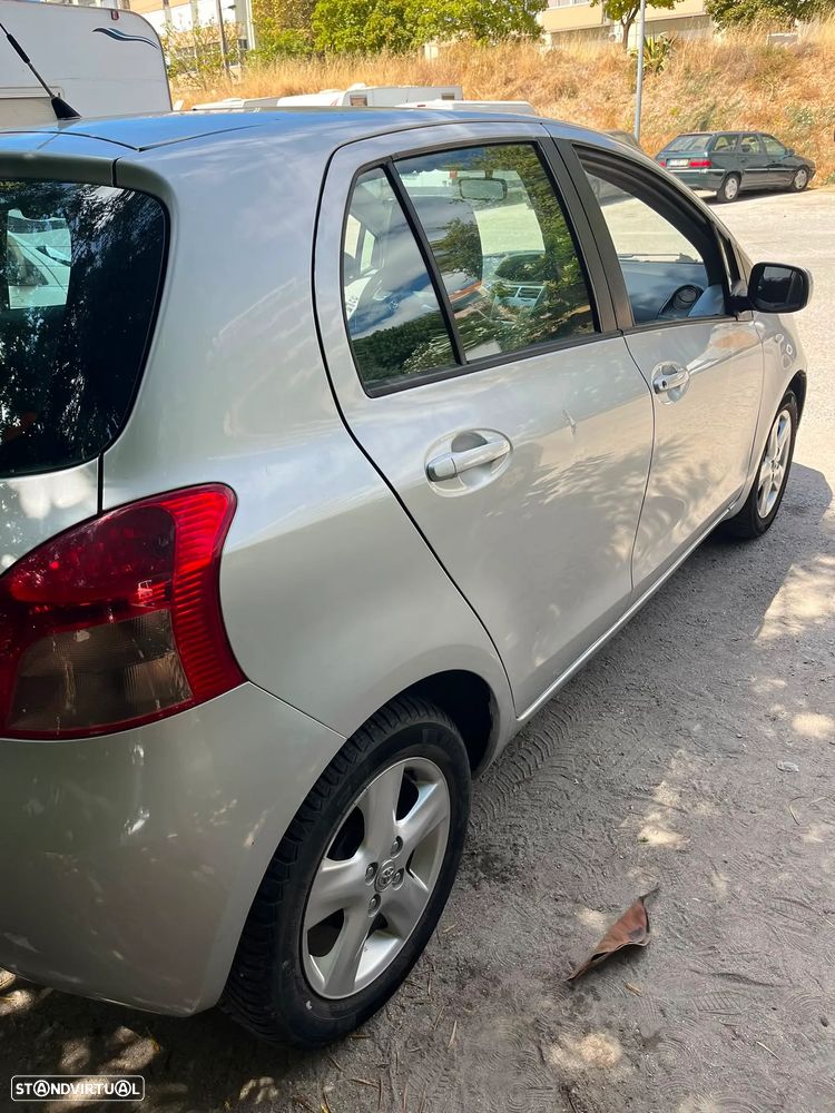 Toyota Yaris 1.3 VVT-i Cool - 2