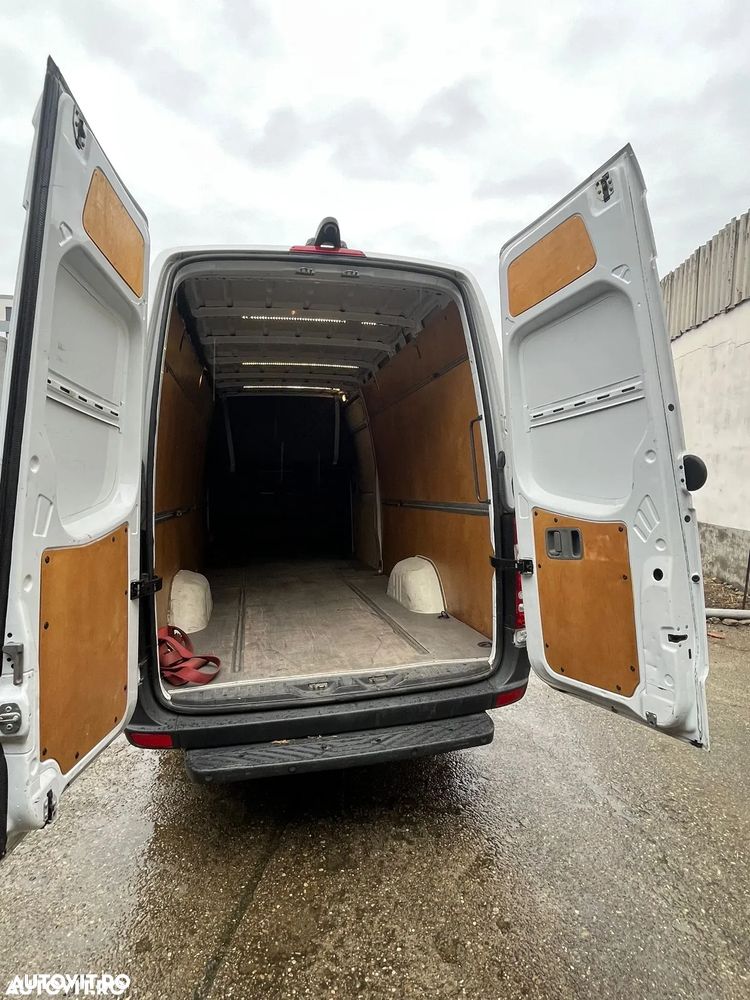 Mercedes-Benz Sprinter - 7