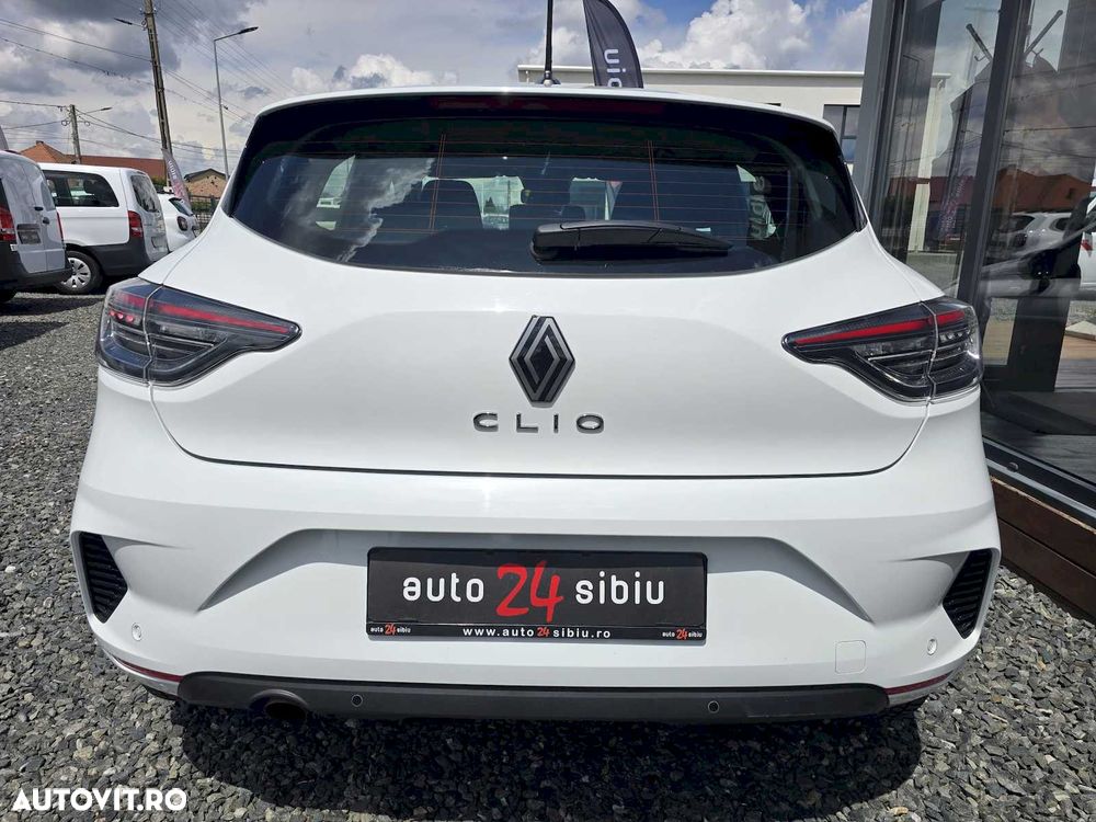 Renault Clio BLUE dCi 100 EVOLUTION - 13
