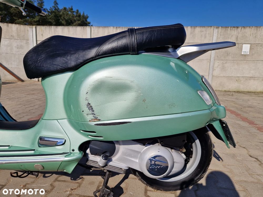 Piaggio Vespa - 18