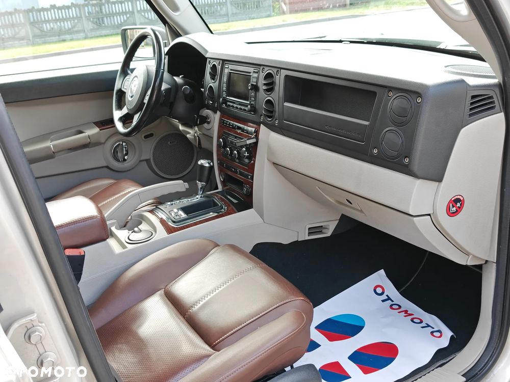 Jeep Commander 3.0 CRD Limited - 37