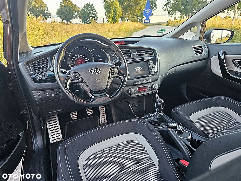 Kia Ceed 1.6 GDI Platinum Edition - 20